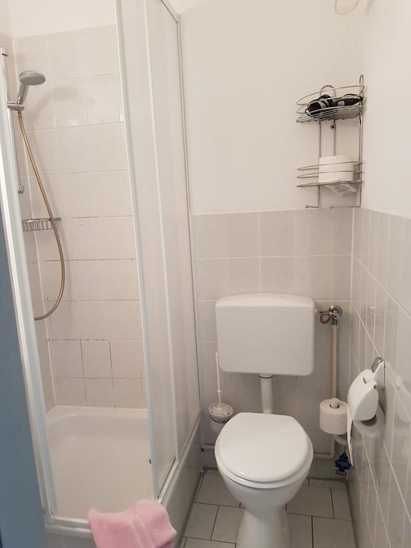 Pension Hubertus Berlin Bagian luar foto