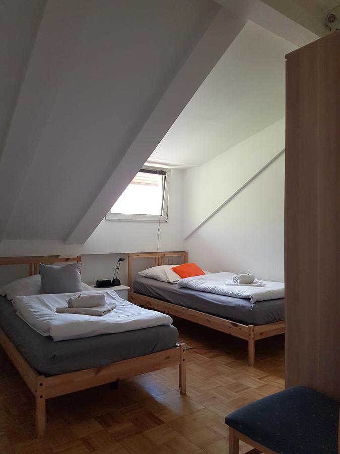 Pension Hubertus Berlin Bagian luar foto